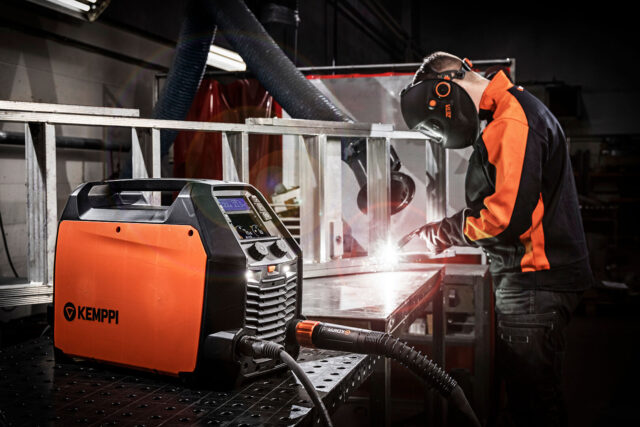 KEMPPI MASTER 205 PULSE MIG 240V - Image 4